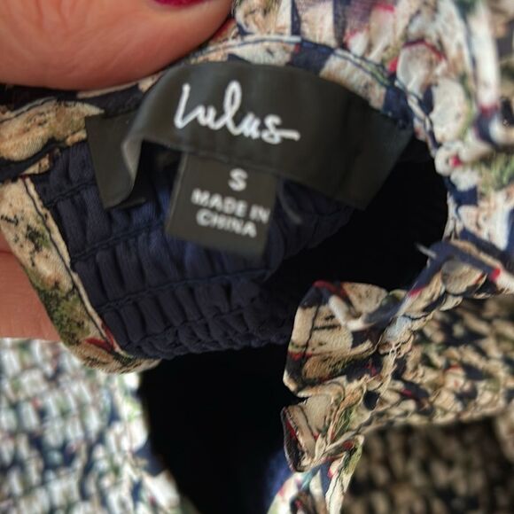NWOT LuLu’s  Navy Blue Floral Print Smocked Skater Dress (size small) - Picture 8 of 9